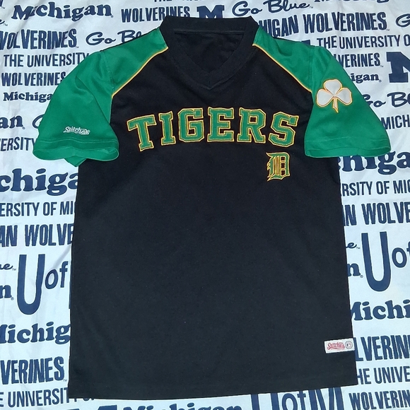 Vintage Tops - Y2K St Patricks Day Detroit Tigers Vintage Authentic Sewn Baseball Jersey